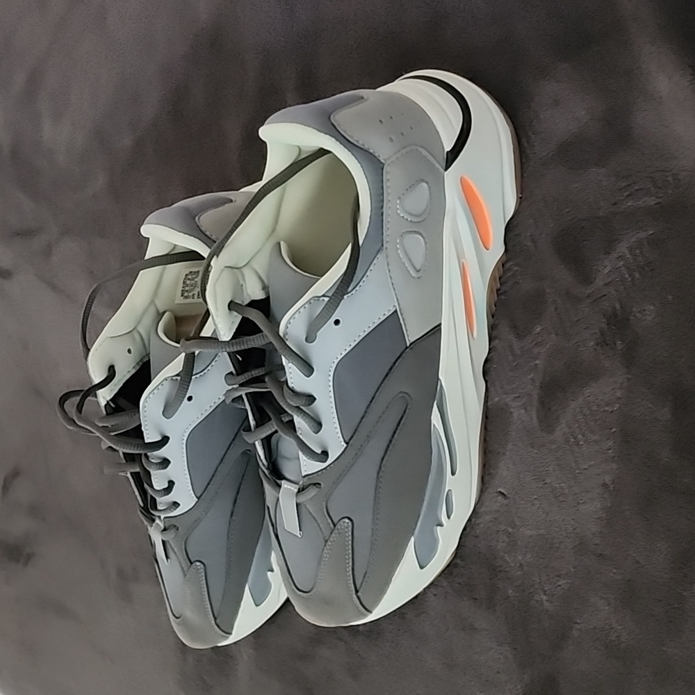 Adidas Yeezy Boost 700 Magnet